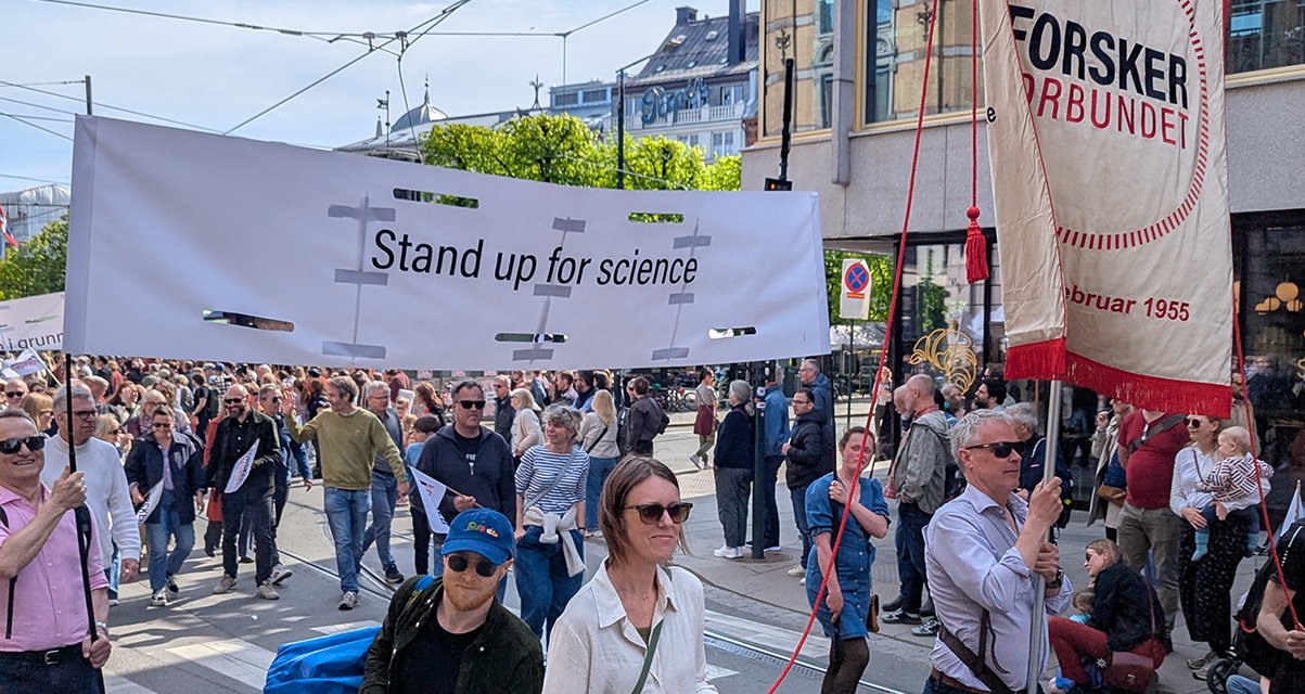 forum-stand-up-for-science Article Image